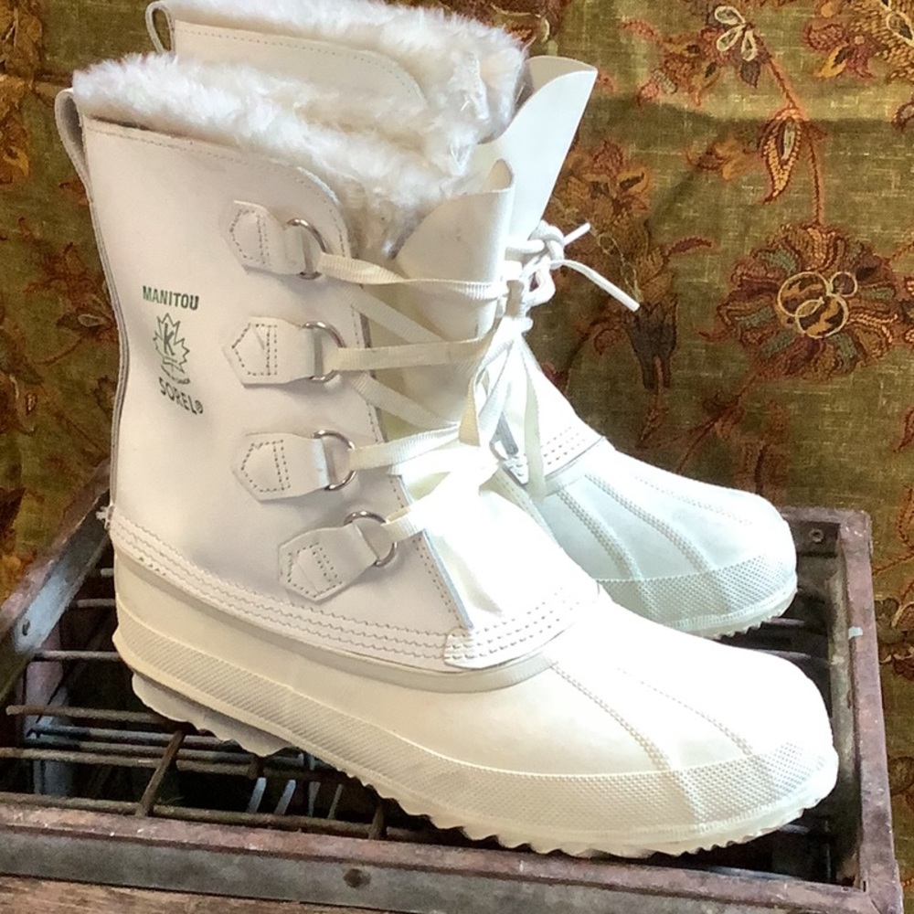 Sorel white  lace up boots